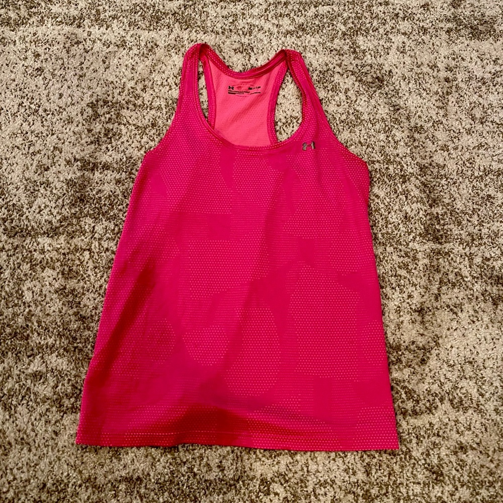 Under Armour top